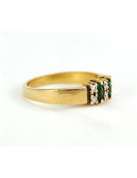 18K GOLD WITH EMERALD AND DIAMONDS
