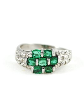 18K WHITE GOLD WITH DIAMONDS AND EMERALD