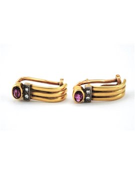 18K GOLD WITH DIAMONDS AND RUBY